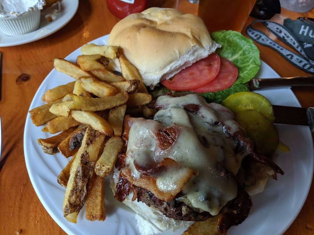 The Cock n Bull Restaurant | restaurant | 5342 Parkis Mills Rd, Galway, NY 12074, USA | 5188826962 OR +1 518-882-6962