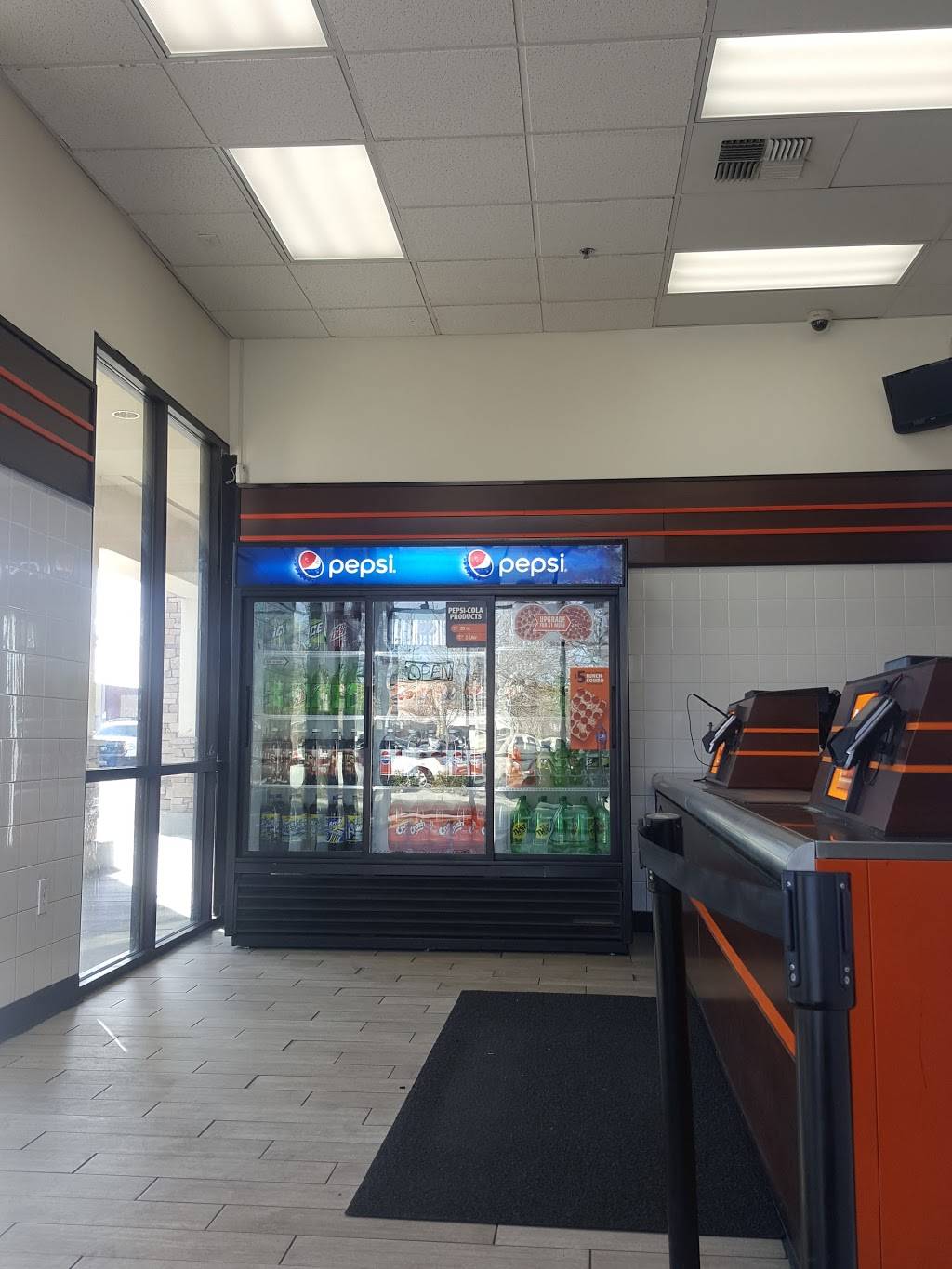 Little Caesars Pizza | meal takeaway | 43440 10th St W, Lancaster, CA 93534, USA | 6617233221 OR +1 661-723-3221