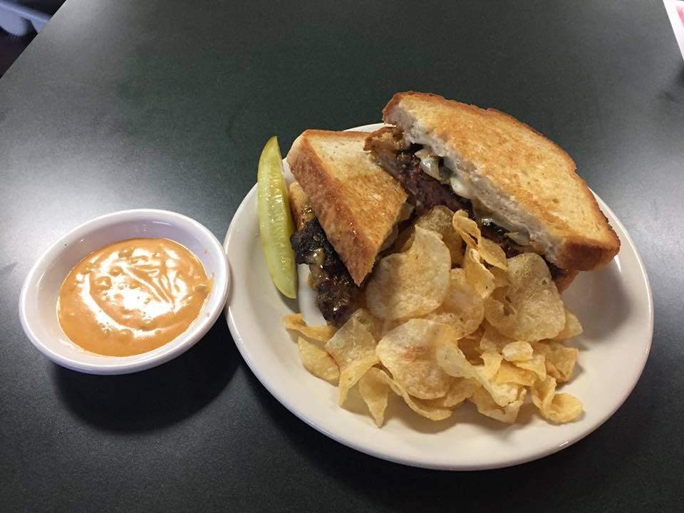 JDs Family Diner | restaurant | 1655 Mayflower Rd, Niles, MI 49120, USA | 2696970657 OR +1 269-697-0657