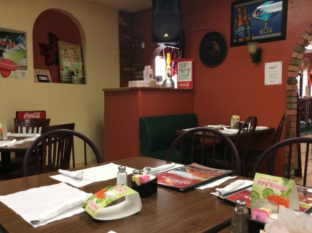 Las Cazuelas Mexican & Seafood Restaurant | restaurant | 16551 N Dysart Rd, Surprise, AZ 85378, USA | 6239771702 OR +1 623-977-1702