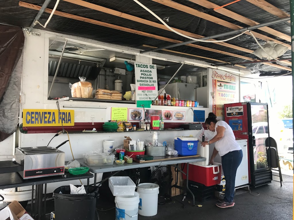 Ricos Antojitos | restaurant | Unnamed Road, Miami, FL 33126, USA | 3057817133 OR +1 305-781-7133