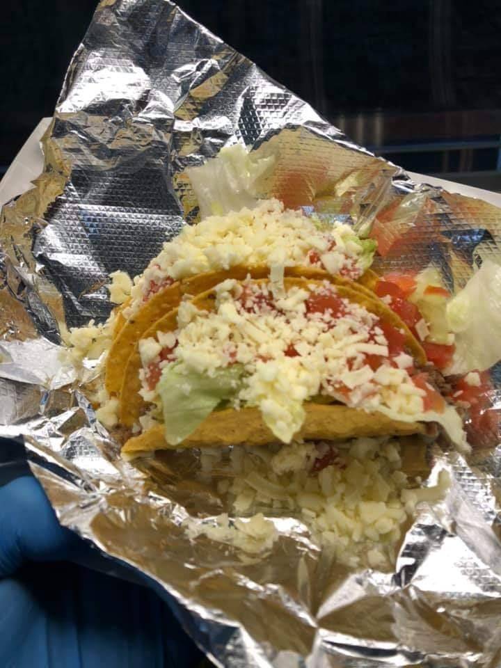 Laredos Burrito and taco shop #2 - Mexican restaurant | restaurant | 202 N Main St, Ashland City, TN 37015, USA | 6152461155 OR +1 615-246-1155