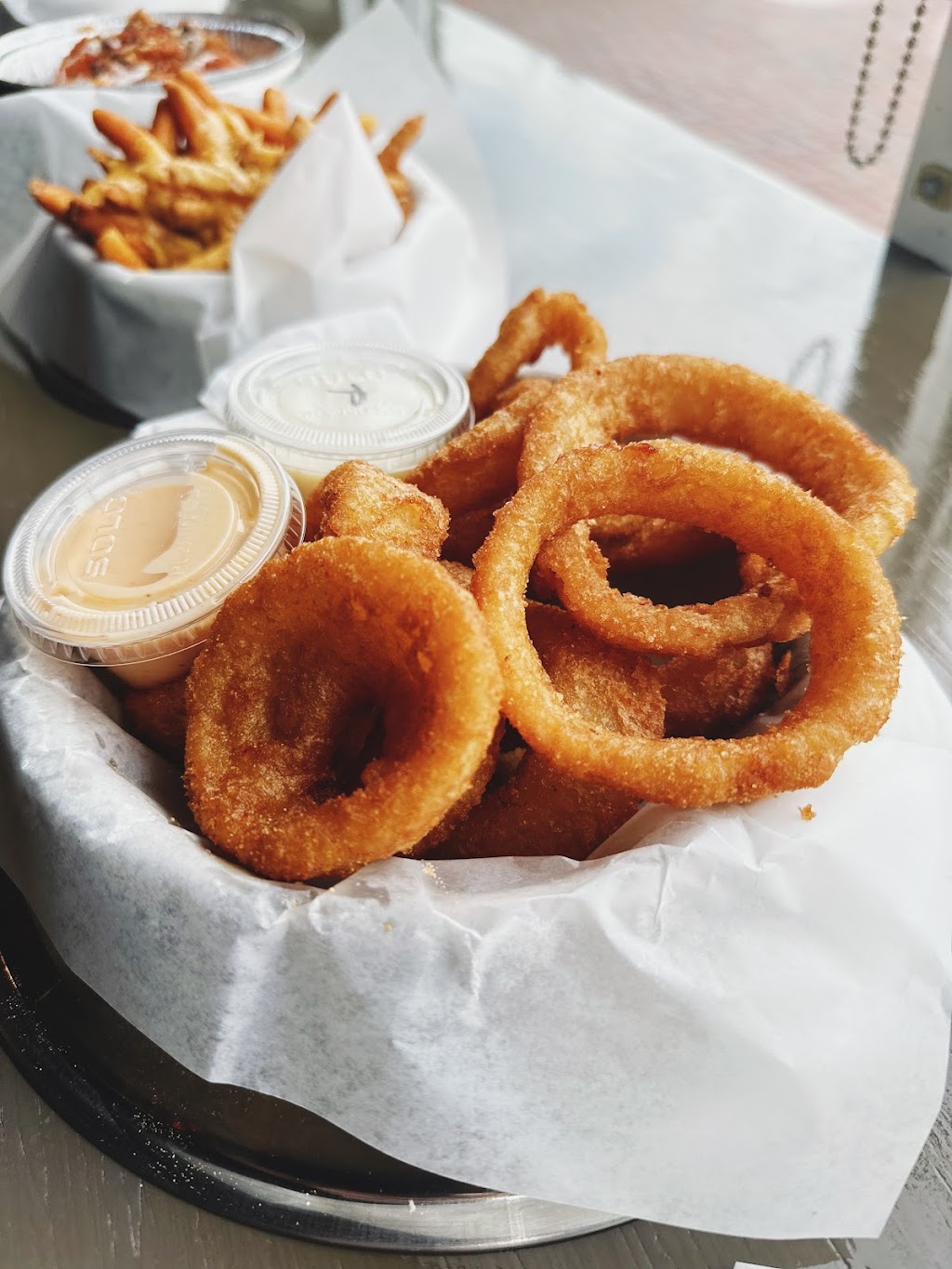 DAWG PARK South Barrington | restaurant | 100 W Higgins Rd suite L60, South Barrington, IL 60010, USA | 2246999999 OR +1 224-699-9999