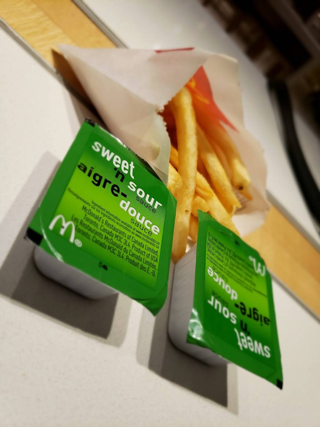 McDonalds | cafe | 25 Peel Centre Dr Unit F1, Brampton, ON L6T 3R5, Canada | 9057937564 OR +1 905-793-7564