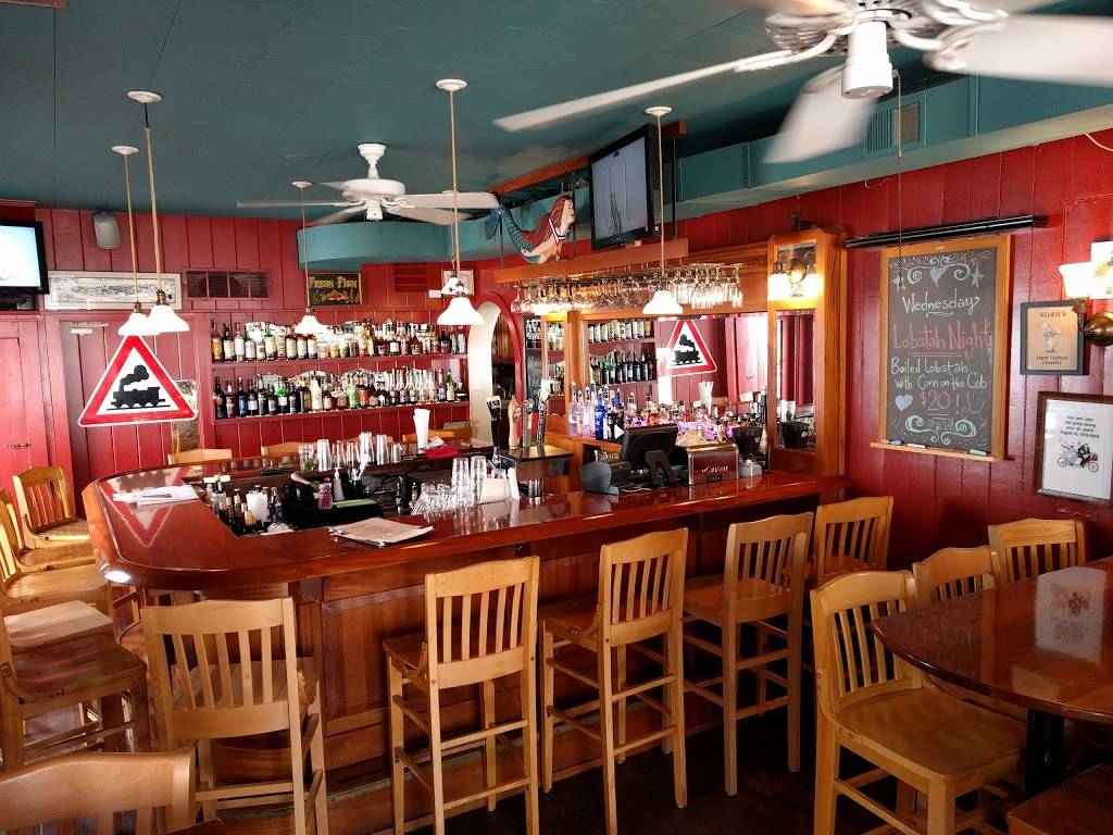 Noahs | restaurant | 113 Water St, Stonington, CT 06378, USA | 8605353925 OR +1 860-535-3925