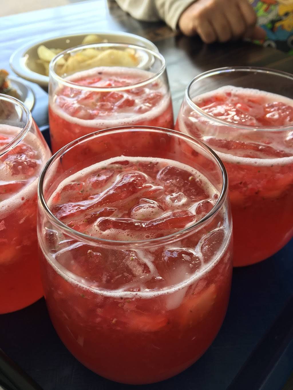 Fresas Con Crema Cafe | cafe | 2041 Glenoaks Blvd Ste B, San Fernando, CA 91340, USA | 7472537610 OR +1 747-253-7610