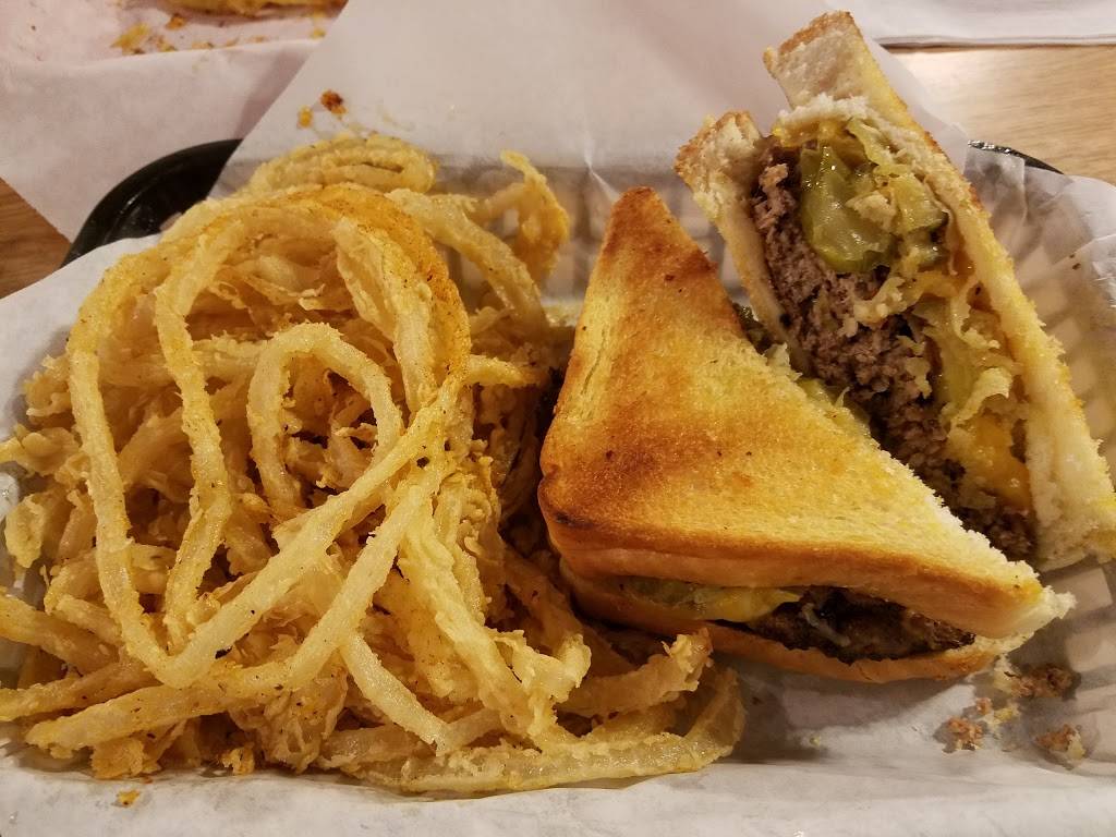 Brietzke Station | restaurant | 9015 FM 775, New Berlin, TX 78155, USA | 8304203727 OR +1 830-420-3727