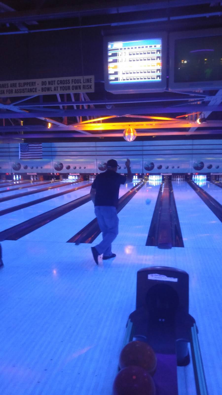 Angleton Lanes | restaurant | 1040 S Velasco St, Angleton, TX 77515, USA | 9798481686 OR +1 979-848-1686