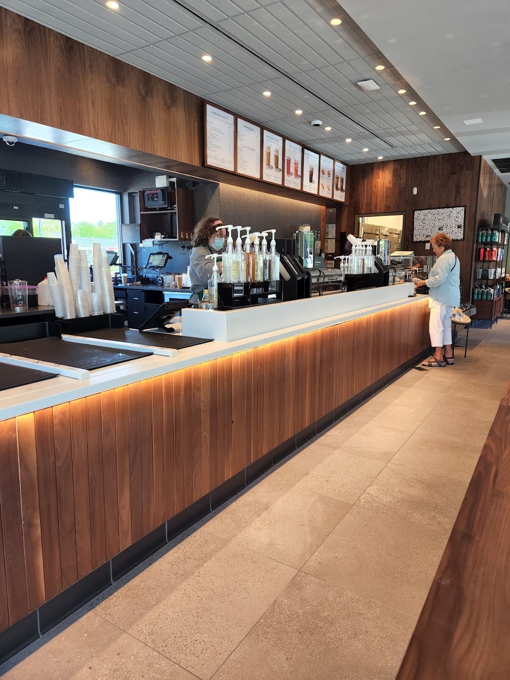Starbucks | cafe | 600 Nashua St, Milford, NH 03055, USA | 6037693002 OR +1 603-769-3002