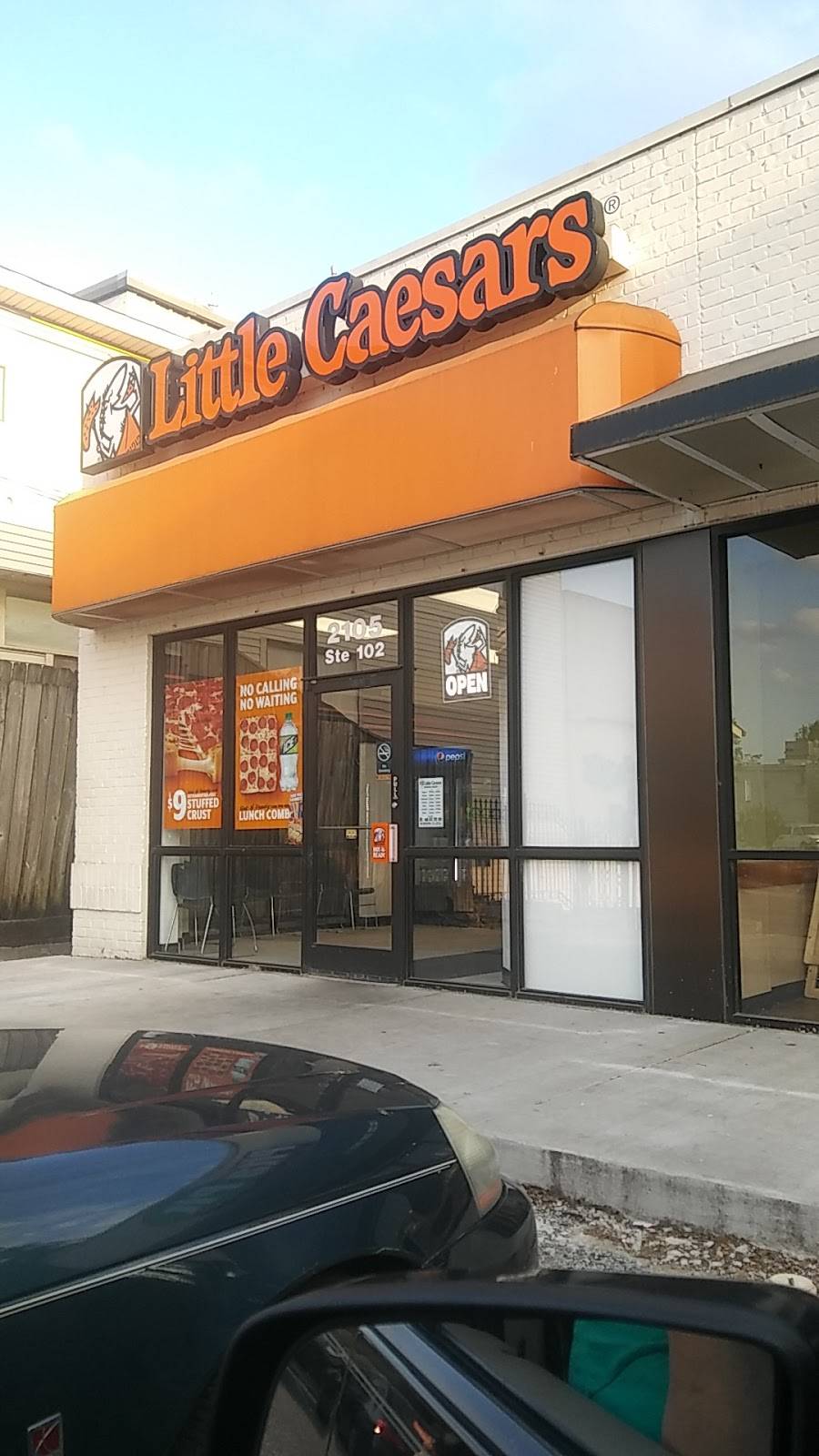 Little Caesars Pizza | meal takeaway | 2105 Union Ave, Memphis, TN 38104, USA | 9012748050 OR +1 901-274-8050