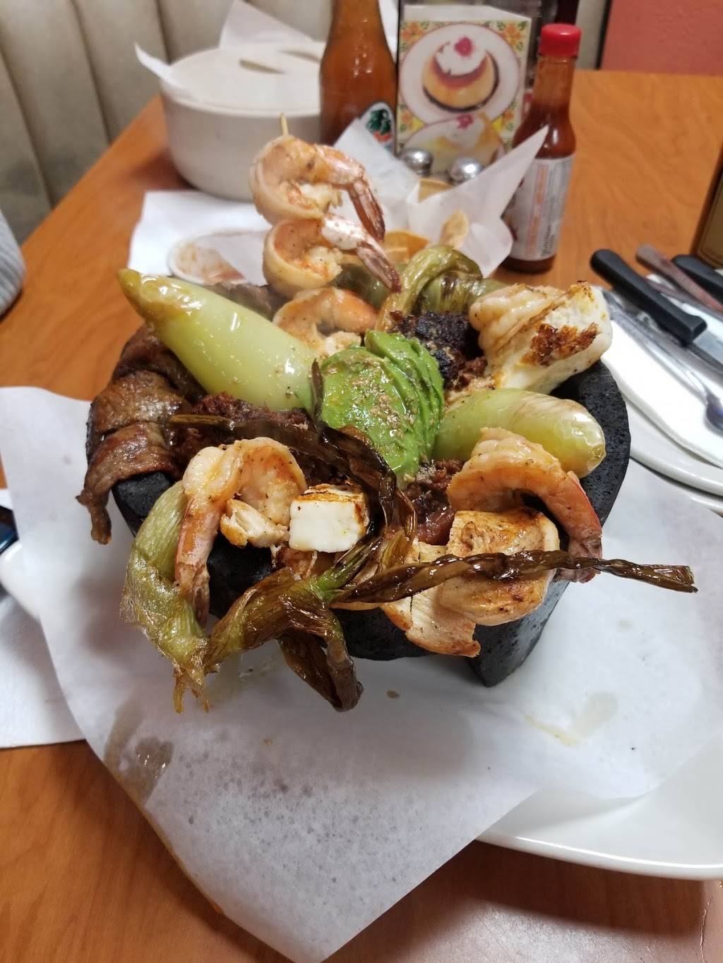 La Fiesta Mexican Grill | restaurant | 14711 Princeton Ave #9, Moorpark, CA 93021, USA | 8055294911 OR +1 805-529-4911