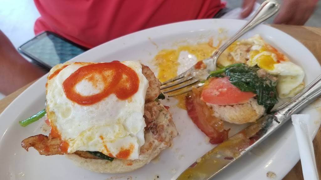 Skinny Dogz Brunchery | restaurant | 11970 Fairway Lakes Dr, Fort Myers, FL 33913, USA | 2393622693 OR +1 239-362-2693