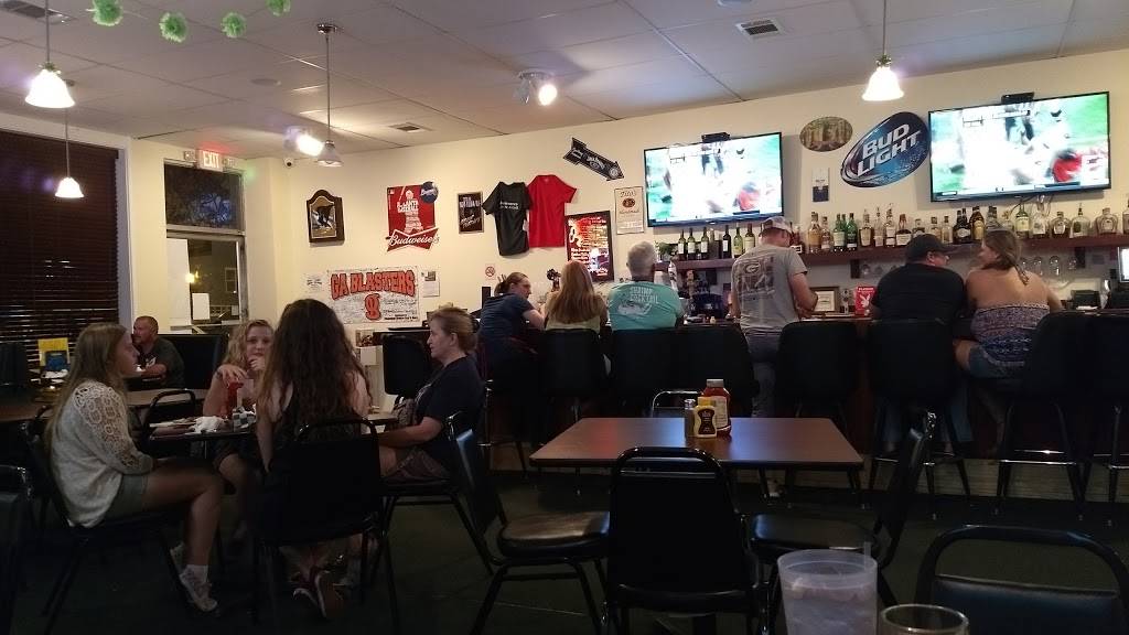 Commerce Sports Bar and Grill | restaurant | 1662 S Broad St, Commerce, GA 30529, USA | 7063350440 OR +1 706-335-0440