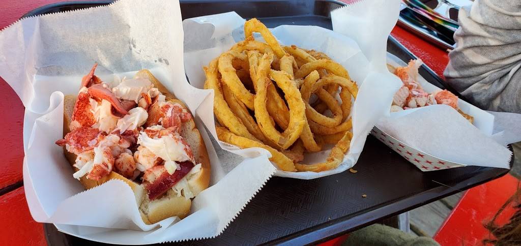 Cape Pier Chowder House | restaurant | 79 Pier Rd, Kennebunkport, ME 04046, USA | 2079670123 OR +1 207-967-0123