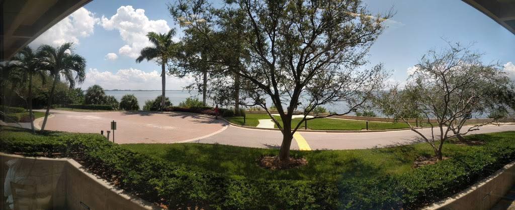 Rocky Pointe Cafe | restaurant | 2502 N Rocky Point Dr Suite#175, Tampa, FL 33607, USA | 8132879616 OR +1 813-287-9616