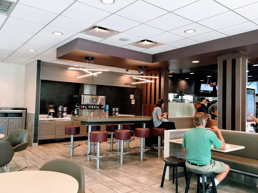 McDonalds | cafe | 14615 Pearl Rd, Strongsville, OH 44136, USA | 4405721832 OR +1 440-572-1832