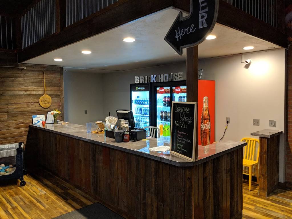 Sammy Gs Brick House | restaurant | 135 S Washington St, Remsen, IA 51050, USA | 7127861222 OR +1 712-786-1222