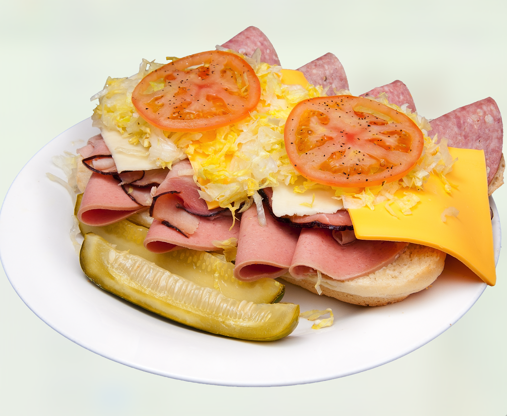 Guss Deli BBQ And Grill | restaurant | 8320 Alondra Blvd, Paramount, CA 90723, USA | 5626302802 OR +1 562-630-2802