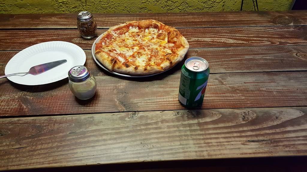 Fidels Pizza | restaurant | 307 N Avenue 50, Los Angeles, CA 90042, USA | 3232561996 OR +1 323-256-1996