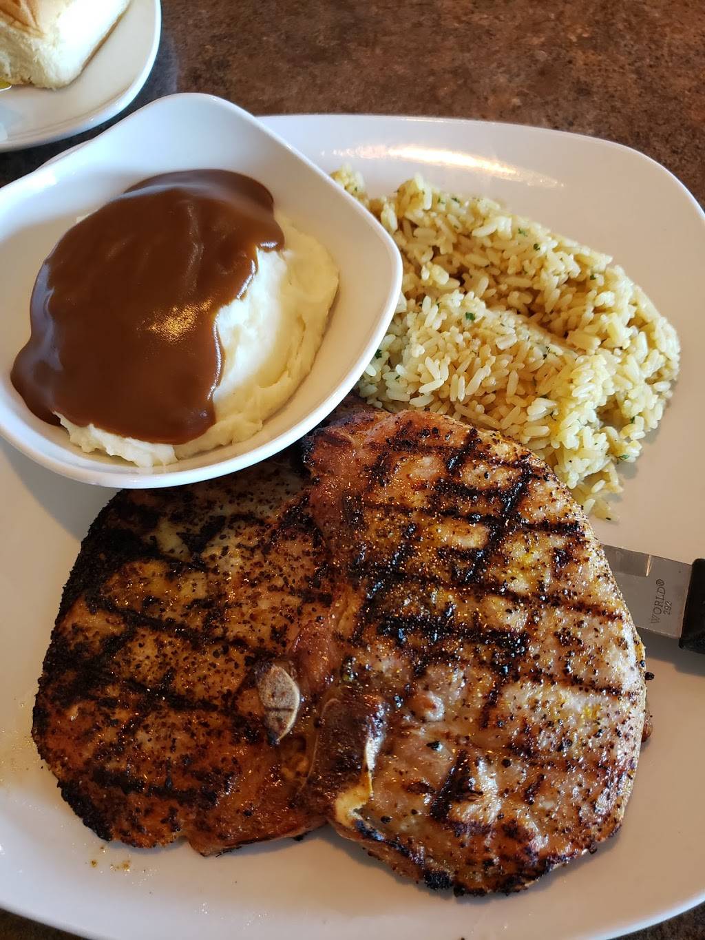 The Point Restaurant | restaurant | 3039 Goshen Rd, Fort Wayne, IN 46808, USA | 2604827814 OR +1 260-482-7814