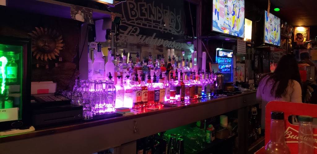 Benders Restaurant | restaurant | 50 Lincoln Way E, Massillon, OH 44646, USA | 3308328525 OR +1 330-832-8525