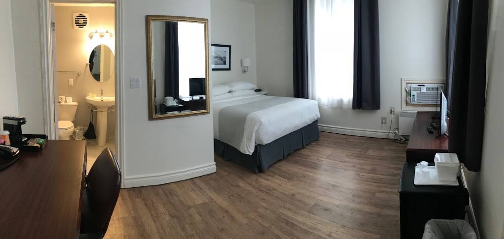 Picton Harbour Inn | restaurant | 33 Bridge St, Picton, ON K0K 2T0, Canada | 6134762186 OR +1 613-476-2186