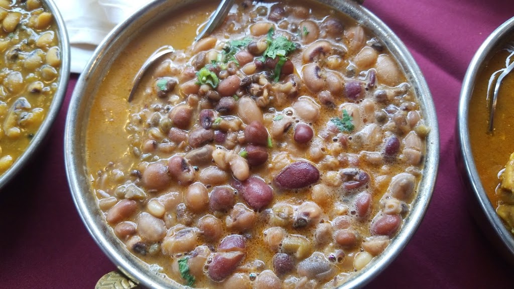 Himalayan Sherpa Kitchen | restaurant | 2701 W Lawrence Ave, Chicago, IL 60625, USA | 7739426721 OR +1 773-942-6721