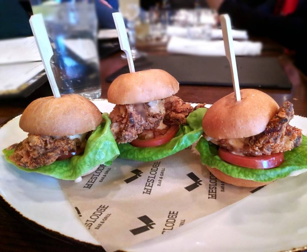 Weslodge Saloon | restaurant | 480 King St W, Toronto, ON M5V 1L7, Canada | 6476600999 OR +1 647-660-0999