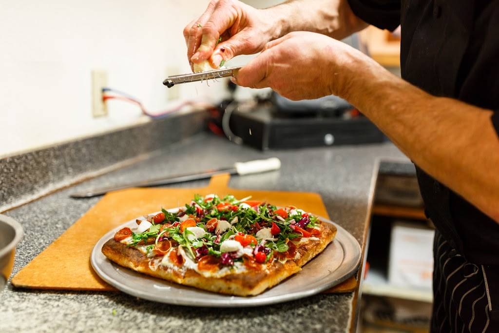 Antonios Italian Restaurant | restaurant | 1105 Goshen Ave, Elkhart, IN 46516, USA | 5742958424 OR +1 574-295-8424