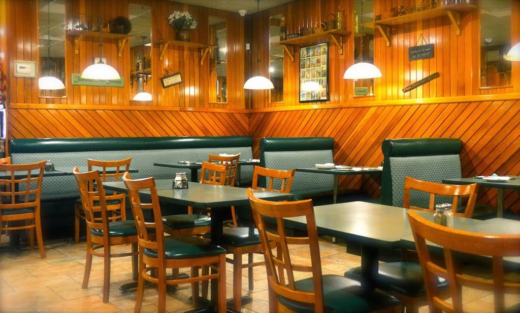 Joes Pizzeria & Restaurant | restaurant | 346 Union Ave, Holbrook, NY 11741, USA | 6319813029 OR +1 631-981-3029