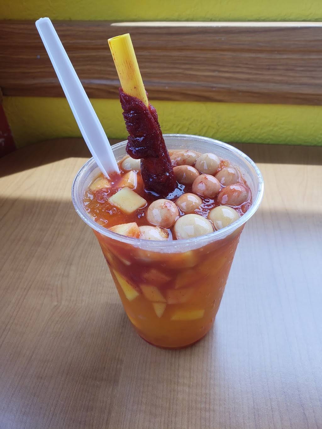 Mayas Mangoneadas | restaurant | 3302 Q St, Omaha, NE 68107, USA | 4027185582 OR +1 402-718-5582