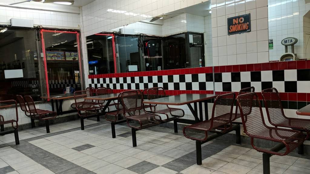 Madina Halal Pizza & Wings | restaurant | 1078 Danforth Ave, Toronto, ON M4J 1M2, Canada | 4164629000 OR +1 416-462-9000