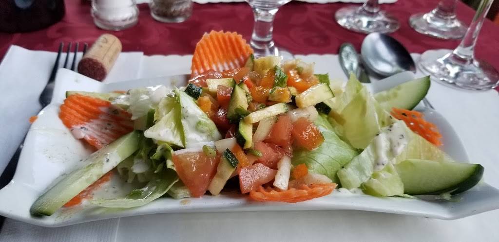 Restaurant Casablanca | restaurant | 179 Rue Principale, Saint-Sauveur, QC J0R 1R0, Canada | 4502270245 OR +1 450-227-0245