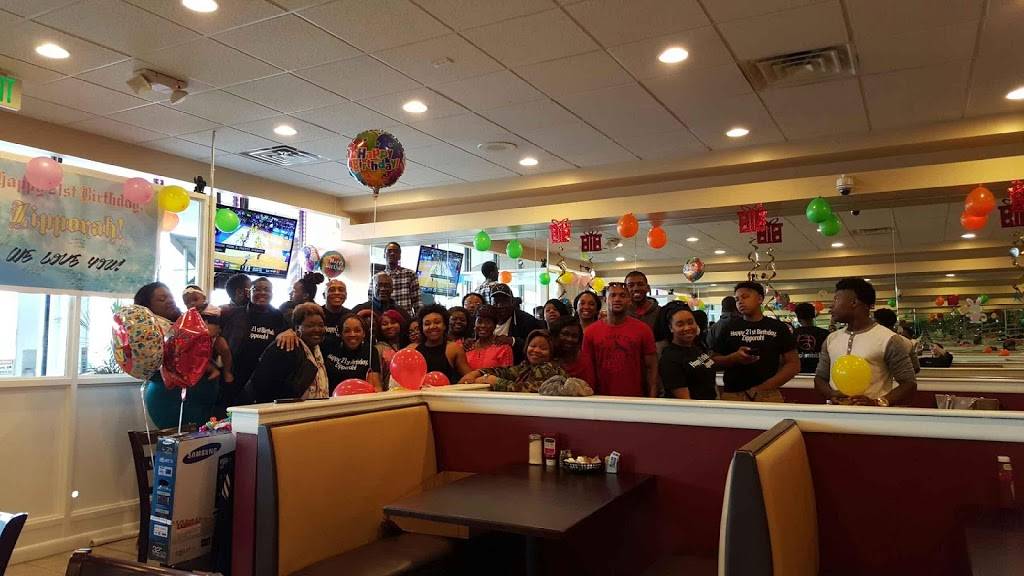 Endys Grill | restaurant | 1328 Eastern Blvd, Essex, MD 21221, USA | 4432316332 OR +1 443-231-6332