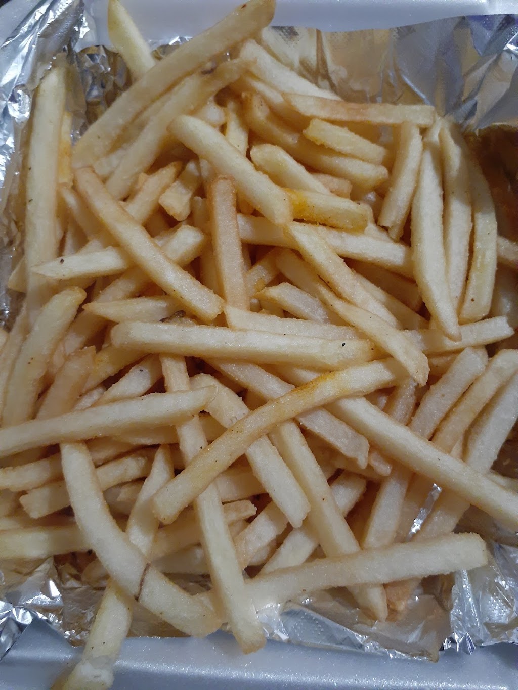 Chex Grill & Wings | restaurant | 3320 Potomac River Pkwy C, Charlotte, NC 28217, USA | 7049105555 OR +1 704-910-5555