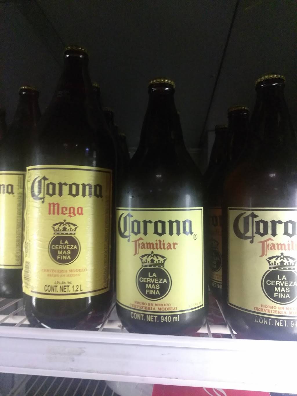 Los Nopales Mexican Taqueria, Billiards & Market | restaurant | 7730 Palm River Rd # 300, Tampa, FL 33619, USA | 8134665448 OR +1 813-466-5448