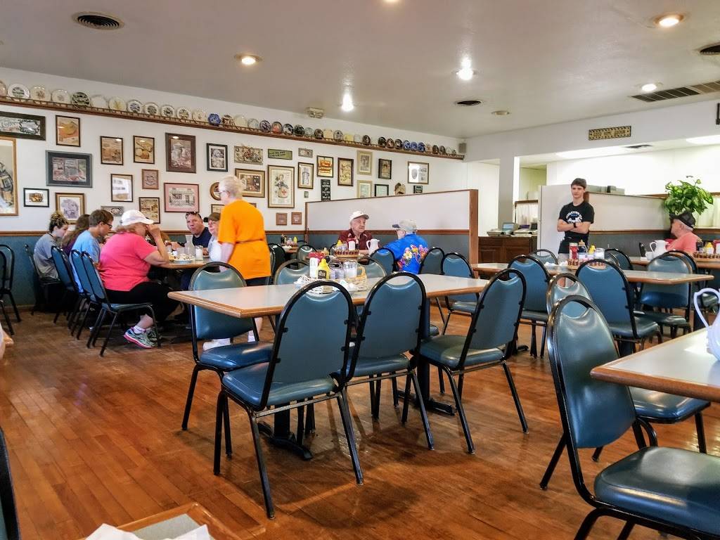 Bavarian Bakery & Restaurant | restaurant | 5222, Oscoda, MI 48750, USA | 9897398077 OR +1 989-739-8077