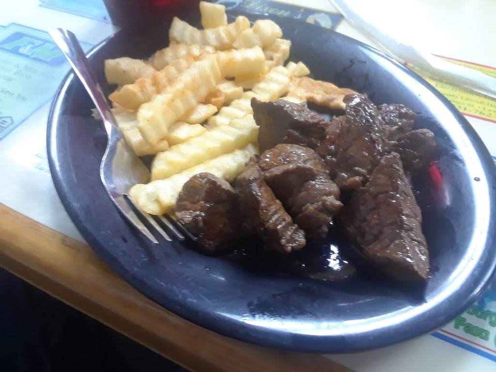 Pats Cafe | cafe | 2111 Massey Ave, Lawrenceburg, TN 38464, USA | 9317627972 OR +1 931-762-7972