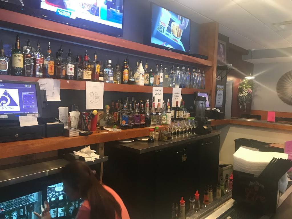 Sala Thai Restaurant | restaurant | 4020 Minnesota Ave NE, Washington, DC 20019, USA | 2023997999 OR +1 202-399-7999