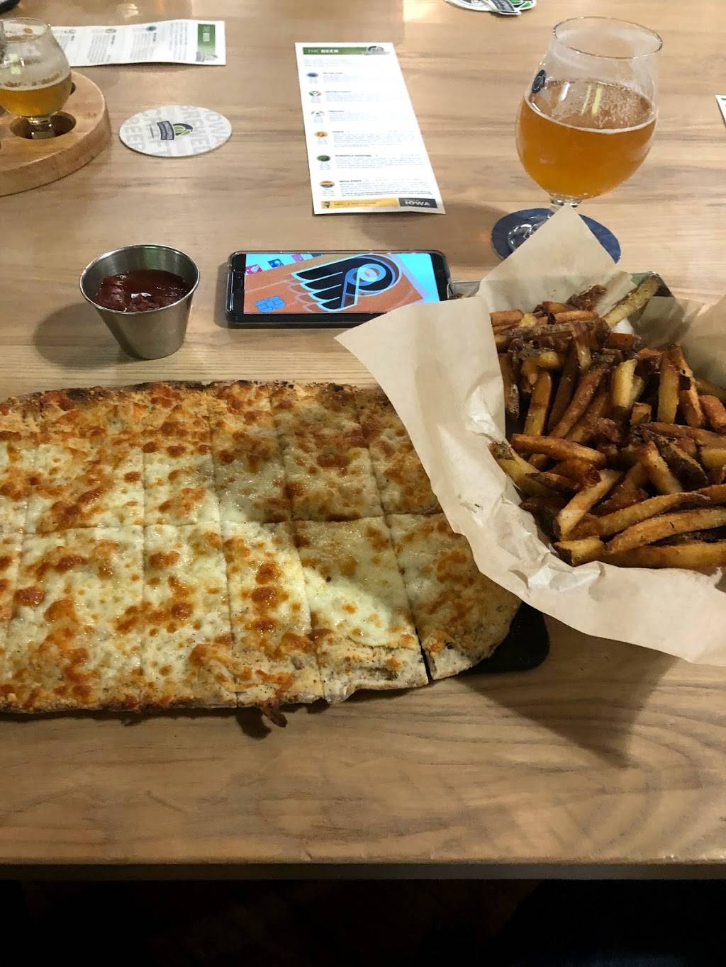 SingleSpeed Brewing Co. | restaurant | 325 Commercial St, Waterloo, IA 50701, USA | 3198833604 OR +1 319-883-3604