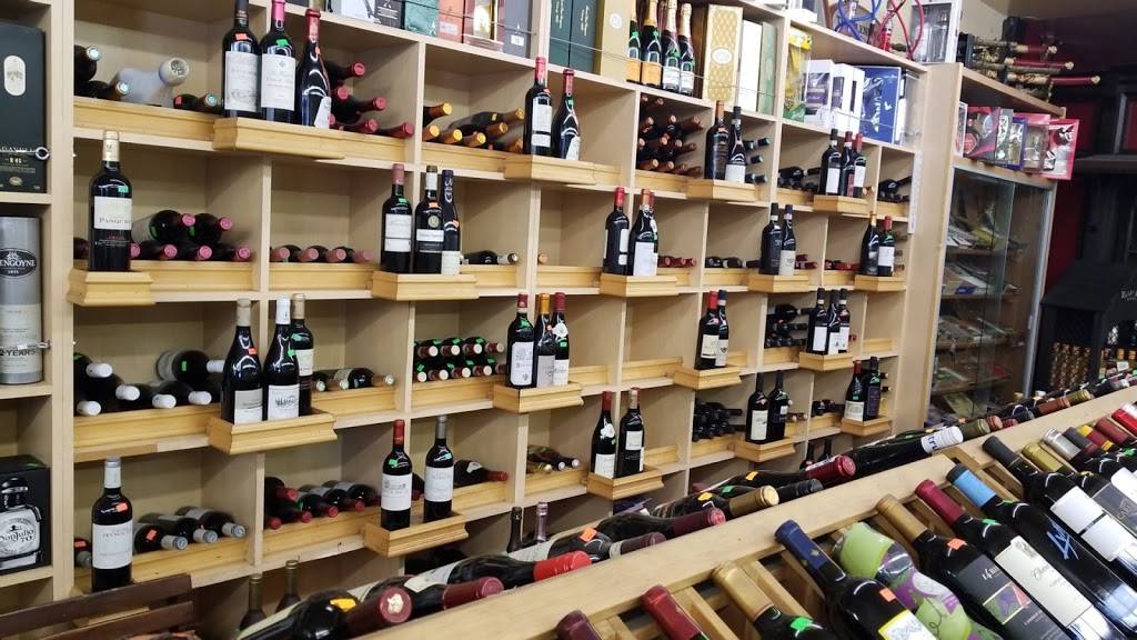 Village Market Liquor | restaurant | 2713 W Olive Ave, Burbank, CA 91505, USA | 8188481858 OR +1 818-848-1858