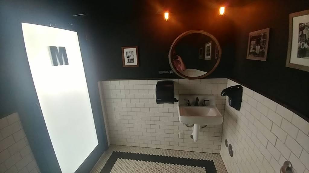 Chop House Burger | restaurant | 300 Throckmorton St, Fort Worth, TX 76102, USA | 6823128477 OR +1 682-312-8477