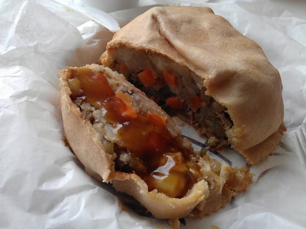 Mackinaw Pastie & Cookie Co | bakery | 698 US-2, St Ignace, MI 49781, USA | 9062985050 OR +1 906-298-5050