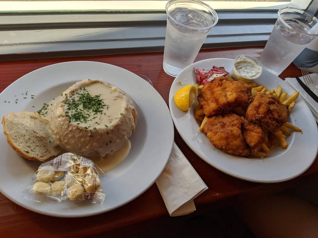 Duckies Chowder House | restaurant | 55 Cayucos Dr, Cayucos, CA 93430, USA | 8059952245 OR +1 805-995-2245