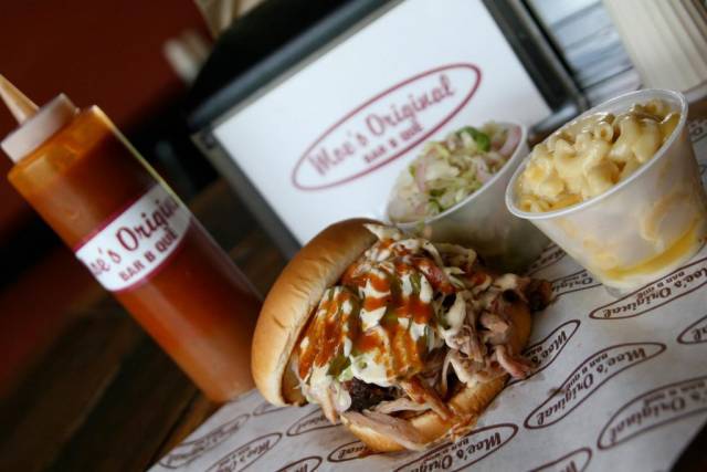 Moes Original BBQ - Hillcrest | meal takeaway | 6571 Alabama Hwy 69 S suite a, Tuscaloosa, AL 35405, USA | 2054098652 OR +1 205-409-8652