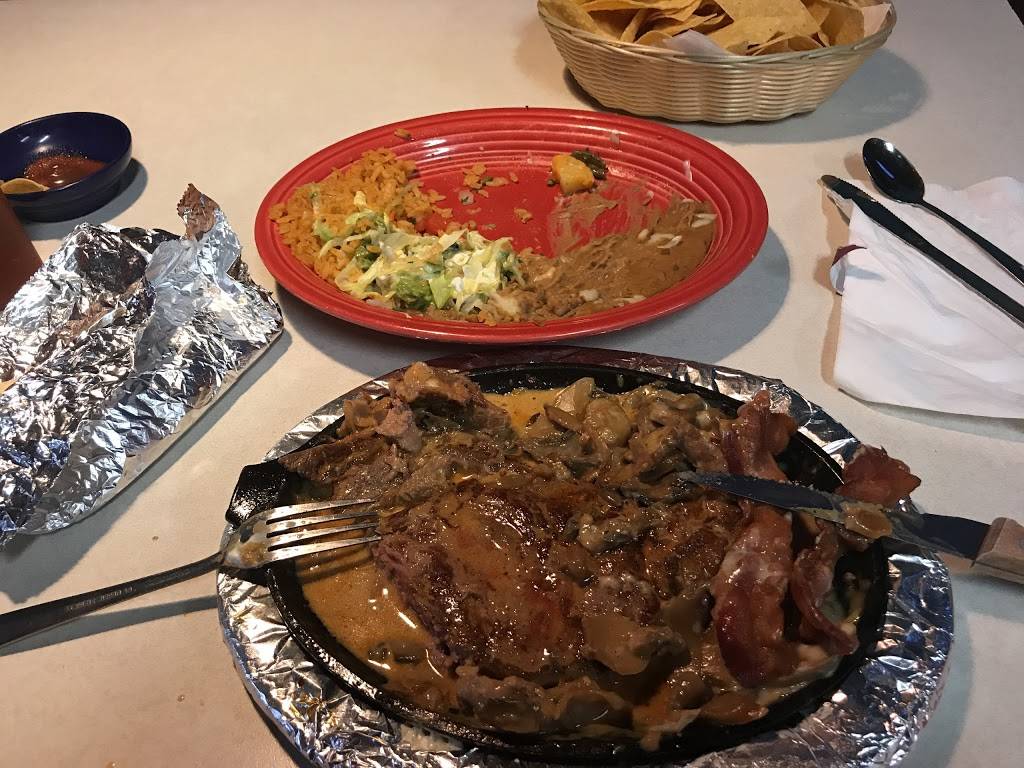 Cinco de Mayo | restaurant | 8619 S Old US Hwy 41, Carlisle, IN 47838, USA | 8123982352 OR +1 812-398-2352