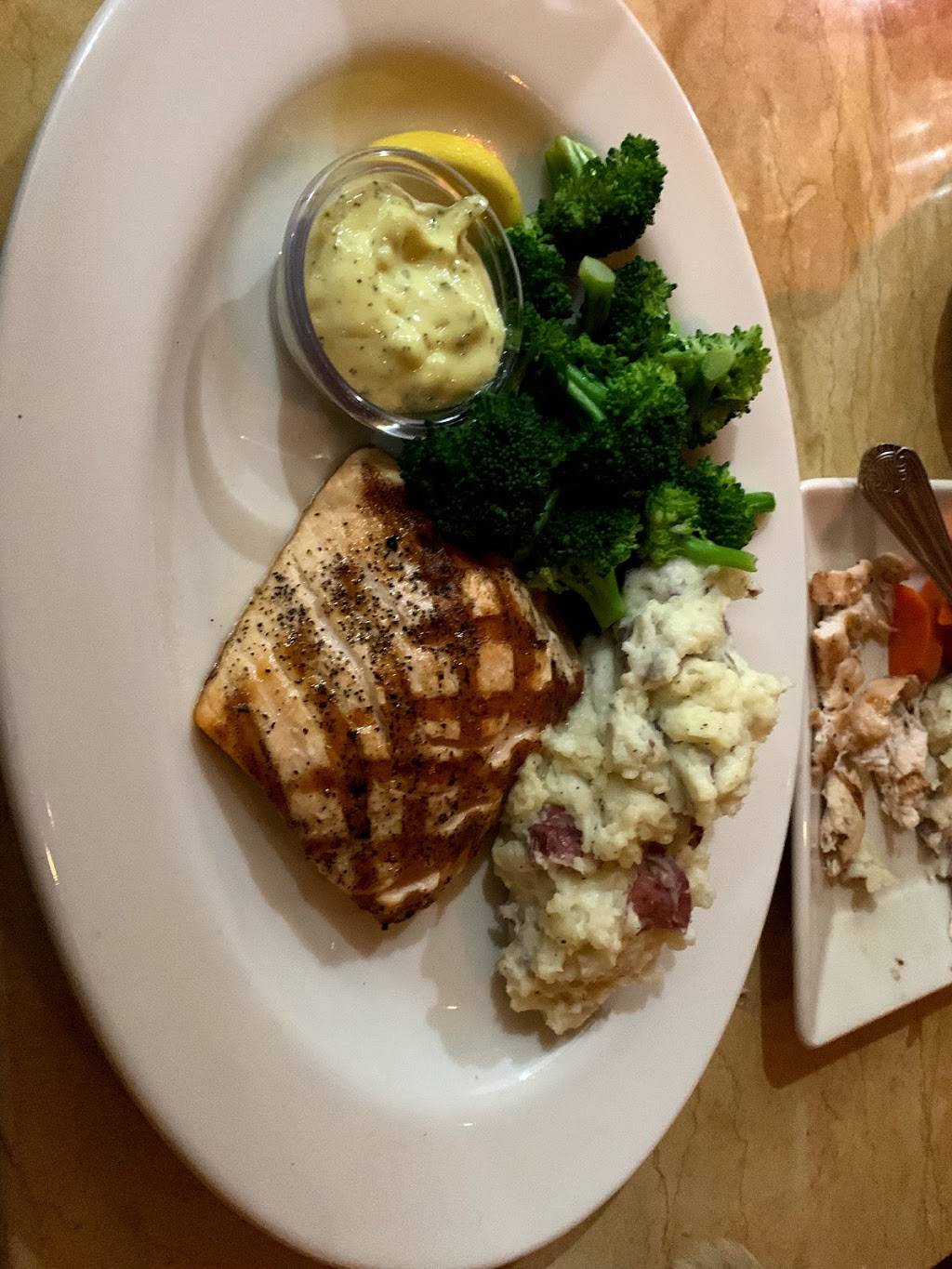 The Cheesecake Factory | restaurant | 30 Mall Dr W, Jersey City, NJ 07310, USA | 2018765810 OR +1 201-876-5810