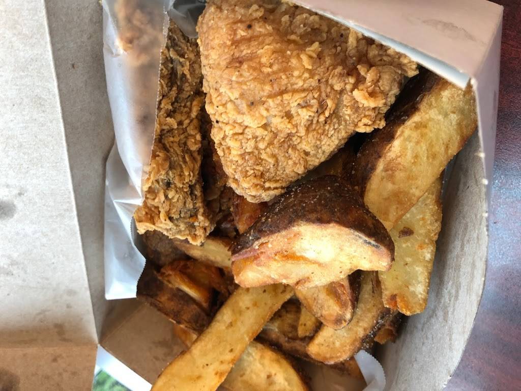 Quick Chicken Pickup | restaurant | 35 Macdonell St, Guelph, ON N1H 2Z4, Canada | 5192652882 OR +1 519-265-2882