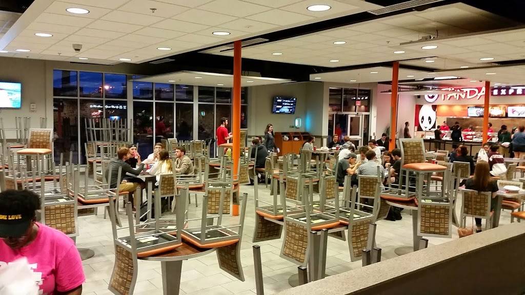 Raising Canes Chicken Fingers | meal takeaway | 1655 Cumberland Ave, Knoxville, TN 37916, USA | 8659748585 OR +1 865-974-8585