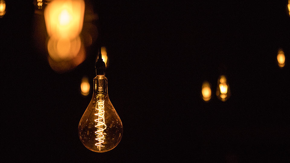 Illusions Theatre and Bar | restaurant | 827 Fourth Ave, San Diego, CA 92101, USA | 6197388350 OR +1 619-738-8350